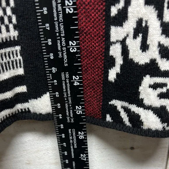 Chicos Sweater Cardigan Jacket Womens 2 US 12 Large Black Red Artsy Geometric - Picture 9 of 9